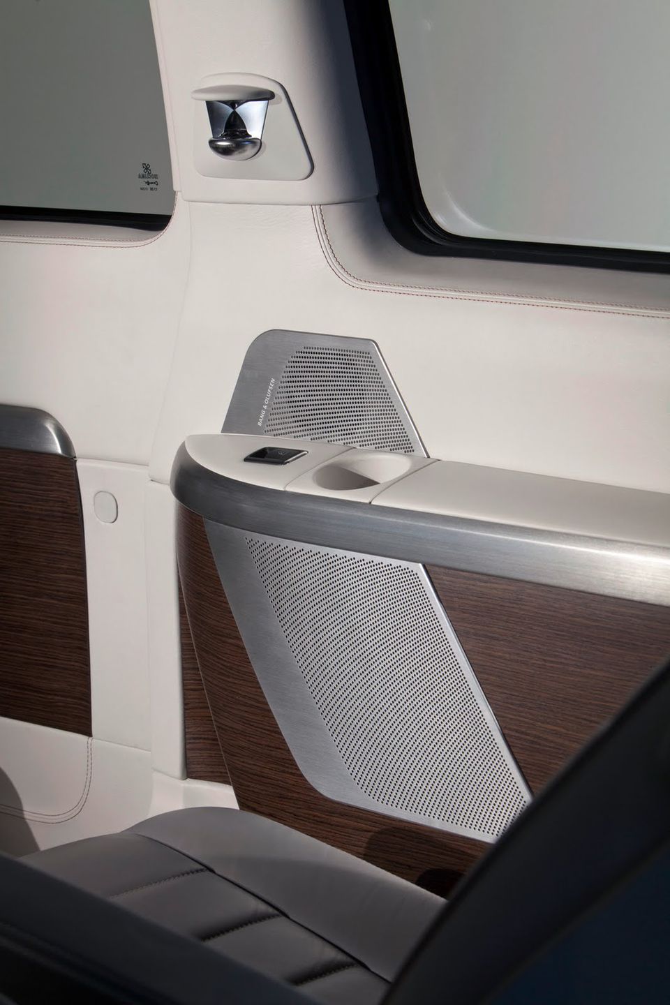 mercedes-viano-vision-pearl-study-1