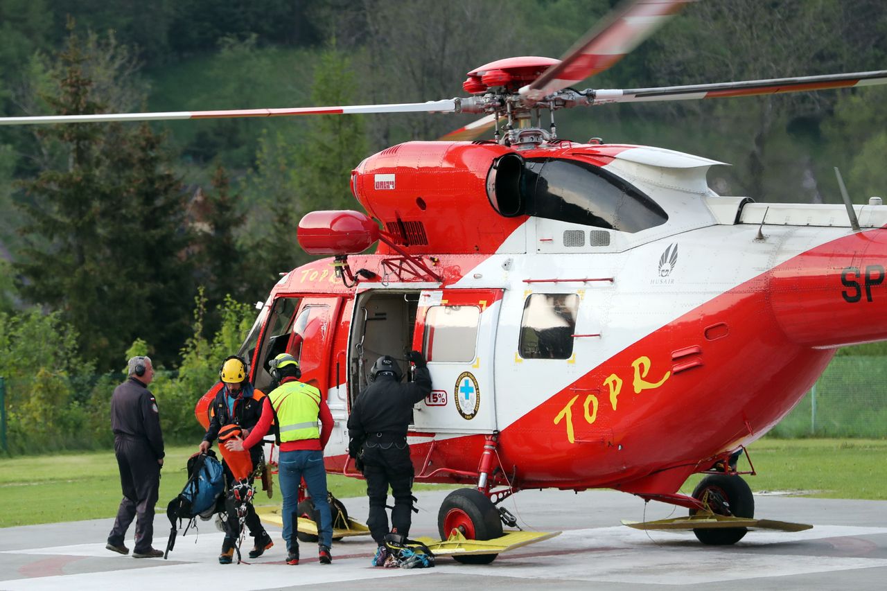 Tragedia na drodze do Morskiego Oka. 13 turystów potrzebowało pomocy