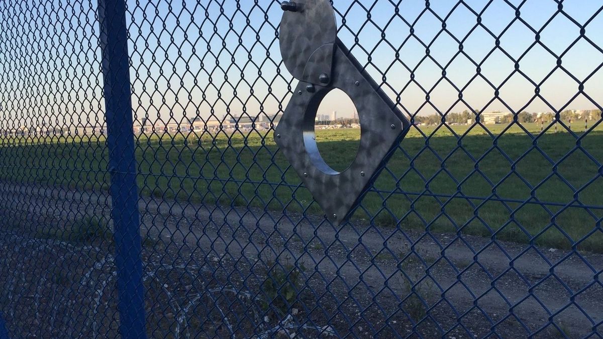 Lotnisko Chopina wystosowało apel