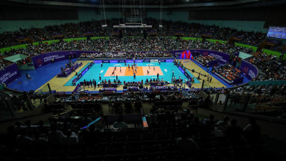 Zdjęcie okładkowe artykułu: Facebook / Iran Volleyball / Na zdjęciu: hala w Teheranie podczas meczu Ligi Narodów