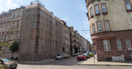 Ruszył remont zabytkowej kamienicy w Słupsku. Mało kto zna jej niezwykłą historię