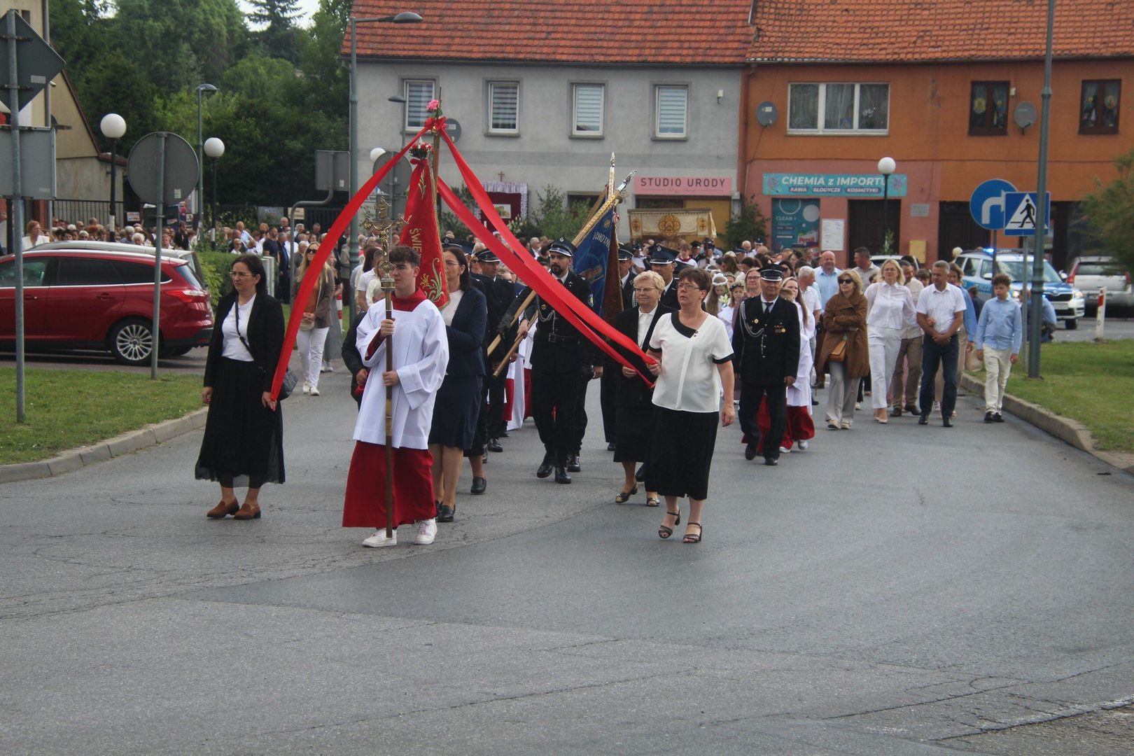 Trasa wiodła przez plac Kościuszki, ul. Kobylińską, Rynek, ul. Sienkiewicza, znów plac Kościuszki i do kościoła