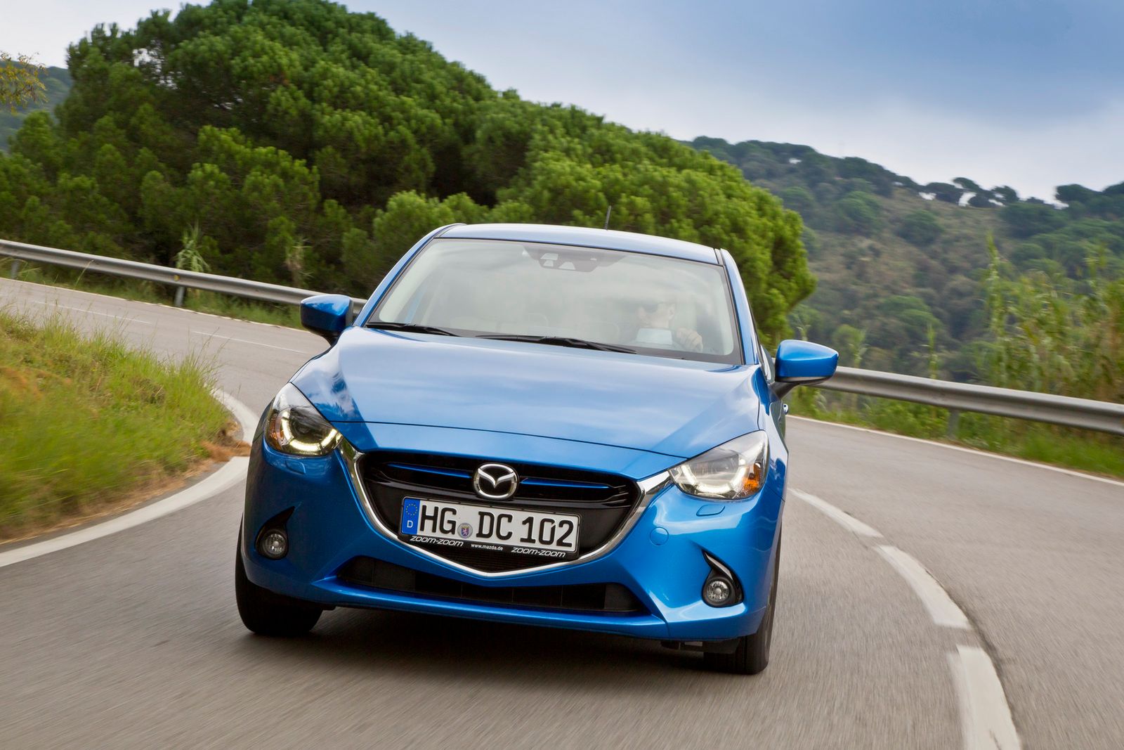 Europejska Mazda 2 – obszerna galeria zdjęć 90