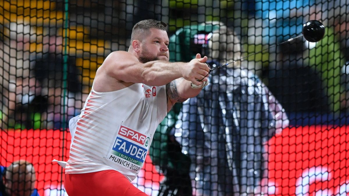 PAP / Adam Warżawa / Na zdjęciu: Paweł Fajdek