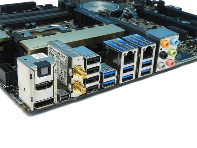 ASUS tylny panel