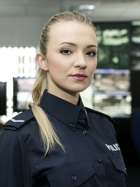 Twarda policjantka i zazdrosna żona