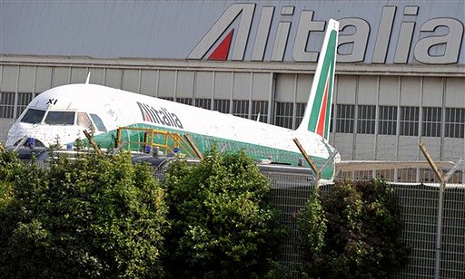 Włochy walczą o ocalenie narodowych linii lotniczych Alitalia