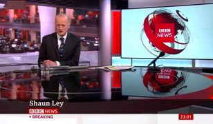 Wpadka na wizji. Kamera pokazała, co miał pod stołem