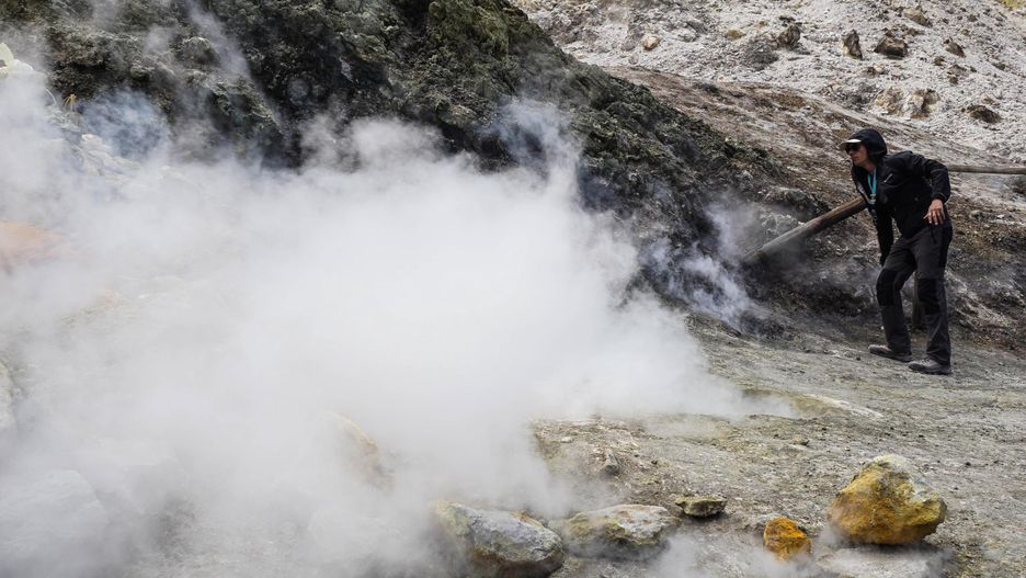 Budzi się najgroźniejszy superwulkan Europy?
