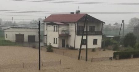 Nawałnice nad Polską. Ponad 500 interwencji straży pożarnej