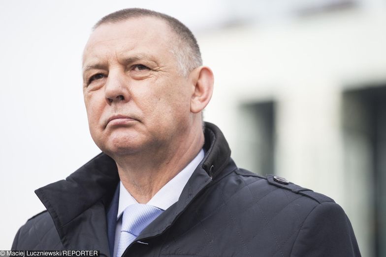 Szef Krajowej Administracji Skarbowej Marian Banaś będzie mógł zablokować konto na 72 godziny i wydłużyć blokadę do 3 miesięcy.