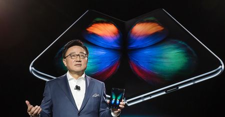 Galaxy Fold to tylko początek. Samsung pracuje nad kolejnymi składanymi smartfonami