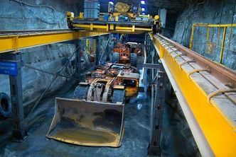 KGHM pożyczy 2 miliardy złotych na...