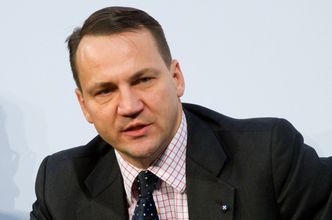 Sikorski wezwał ambasadora Rosji do MSZ ws. słów Żyrinowskiego