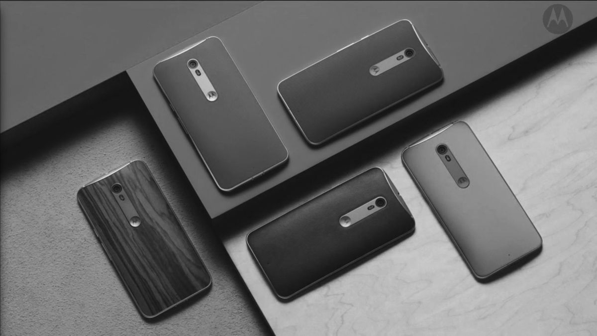 Moto X (2016) na zdjęciach promocyjnych. Lenovo żegna się ze wzornictwem Motoroli 1