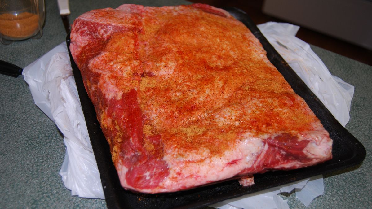 Surowe żeberka wołowe bez kości (mięso i tłuszcz, III klasa mięsa)