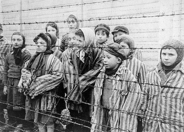 Ocalałe dzieci z Auschwitz 