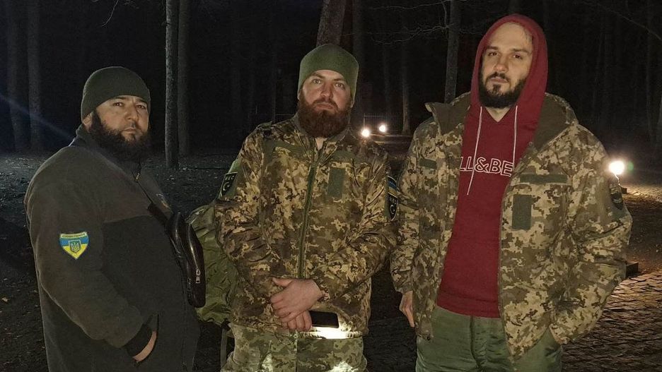Czeczeńscy bojownicy na Cmentarzu Ofiar Totalitaryzmu 