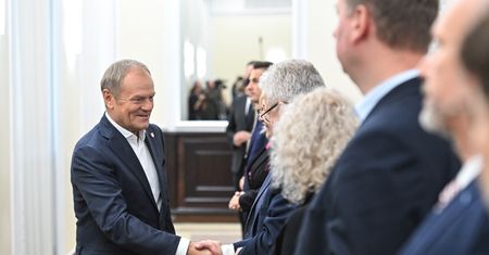 "Odprawa sztabowa" rządu. Padła kwota przeznaczona na usuwanie skutków powodzi