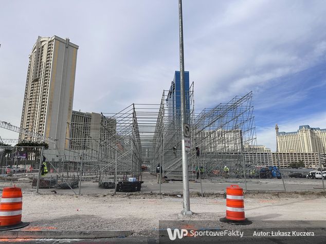 Pozostałości po trybunach w centrum Las Vegas - miesiąc po wyścigu