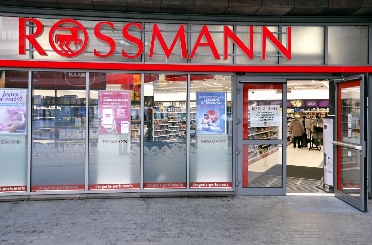 Polak w Rossmannie płaci więcej niż Niemiec. Porównanie e-sklepów