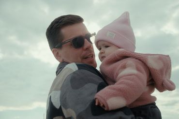 Wojciech Szczęsny z córką 