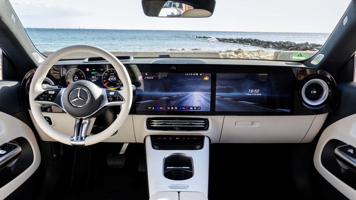 Pressefahrvorstellung auf Mallorca: Foto- und Videomaterial des neuen CLA Shooting BrakePress Test Drive at Mallorca: Photo and video assets of the  all-new CLA Shooting BrakeTest Drive All-New Electric GLB & CLA Shooting Brake, Majorca, Spain 2026Mercedes-Benz CLA 250+ Shooting Brake mit EQ Technologie | Energieverbrauch kombiniert: 15,0-12,7 kWh/100 km | CO2-Emissionen kombiniert: 0 g/km | CO2-Klasse: AEXTERIEUR: klarblau mit Metalliclack; INTERIEUR: Ledernachbildung ARTICO ivory beige Mercedes-Benz CLA 250+ Shooting Brake with EQ Technology | energy consumption combined: 15.0-12.7 kWh/100 km | CO2 emissions combined: 0 g/km | CO2 class: A EXTERIEUR: sheer blue metallic ; INTERIEUR: ARTICO nappa-look ivory beige2026, Pressefahrvorstellung CLA Shooting Brake auf Mallorca: Foto- und, CLA elektrisch, 04 - 2026, Pressemitteilungen nach Jahren