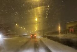 Intensywne opady śniegu we Wrocławiu. Tak wyglądało miasto