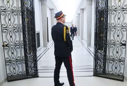 Sejm utajnił obrady. Ważą się losy immunitetu Błaszczaka. Zaplombowane drzwi