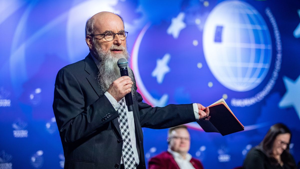 Jan Rokita podczas sesji plenarnej VIII Europejskiego Kongresu Samorządowego.