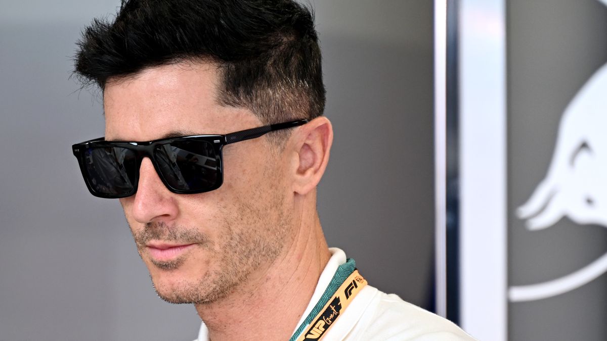 BARCELONA, SPAIN - MAY 31: Robert Lewandowski looks on in the Oracle Red Bull Racing garage during qualifying ahead of the F1 Grand Prix of Spain at Circuit de Barcelona-Catalunya on May 31, 2025 in Barcelona, Spain. (Photo by Mark Sutton - Formula 1/Formula 1 via Getty Images)