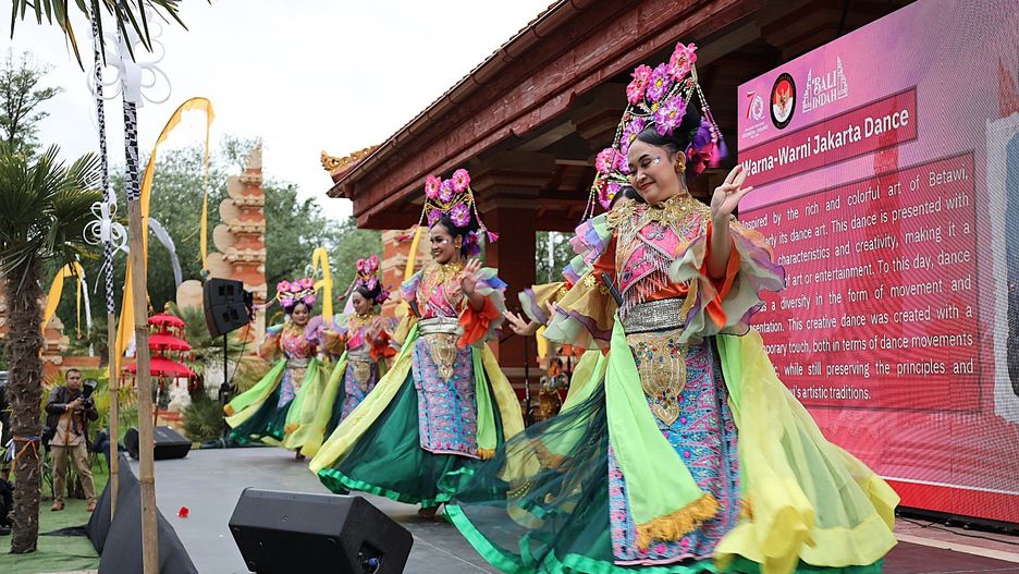 Otwarcie kompleksu Bali Indah w Dolinie Charlotty.