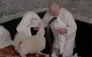 Nagranie z Łukaszenką. Co on wyprawia? Spójrzcie na reakcję psa