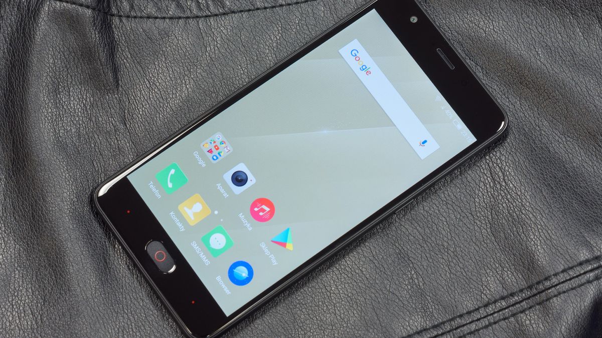 Test Archos Diamond Gamma: francusko-chiński smartfon z ładną nakładką 1