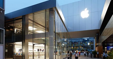 iPhone 6 budzi wielkie pożądanie, iOS 8 już nie tak duże