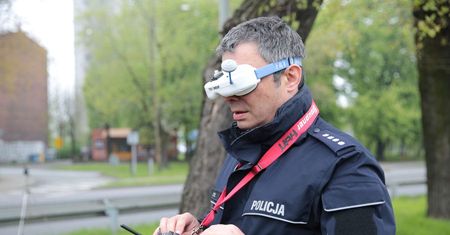 Drony pomogą katowickiej policji, mają wyłapać więcej wykroczeń