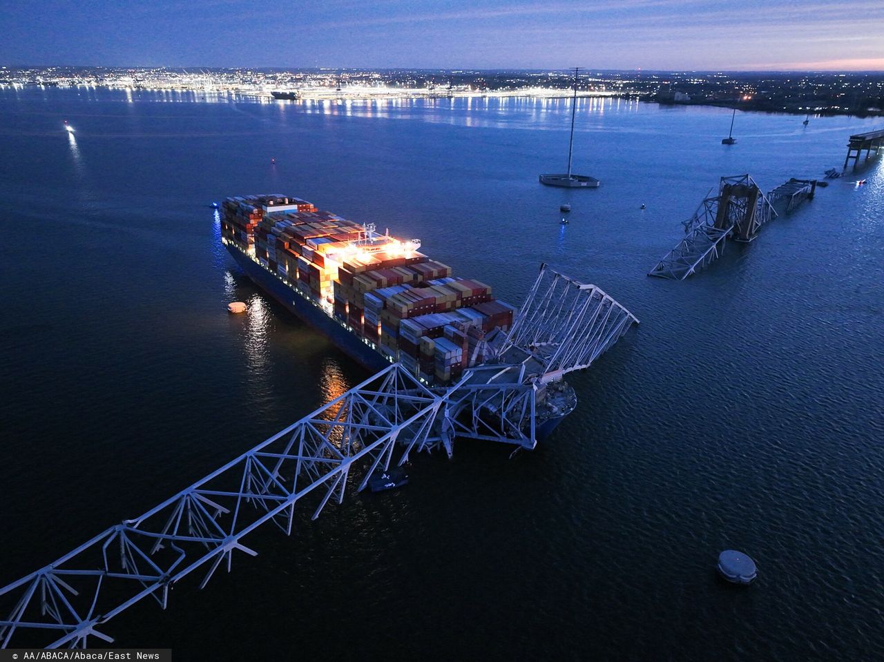 Key Bridge collapse in Baltimore: Cargo ship collision causes disaster