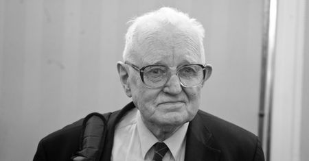 Zmarł Andrzej Wielowieyski. Był doradcą Wałęsy i wicemarszałkiem