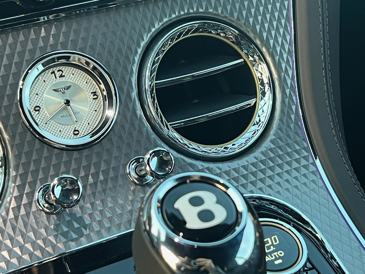 Bentley GTC Mulliner W12