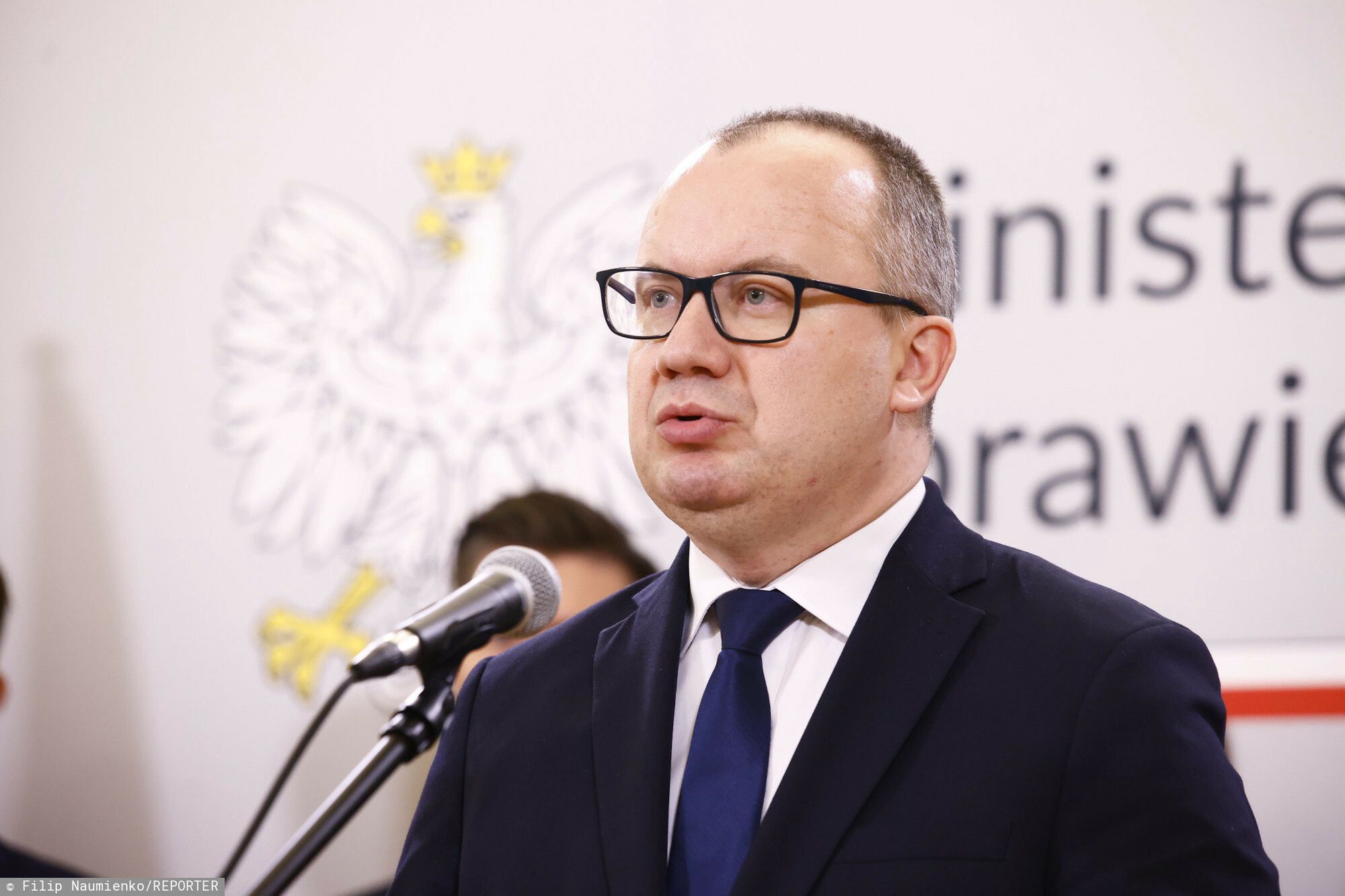 Adam Bodnar prezentuje nowe kierownictwo Ministerstwa
13.12.2023 Warszawa Briefing prasowy Ministra Sprawiedliwosci Prokuratora Generalnego Adama Bodnara - prezentacja nowego skladu kierownictwa MS Fot. Filip Naumienko/REPORTER
N/z: Adam Bodnar
Filip Naumienko/REPORTER