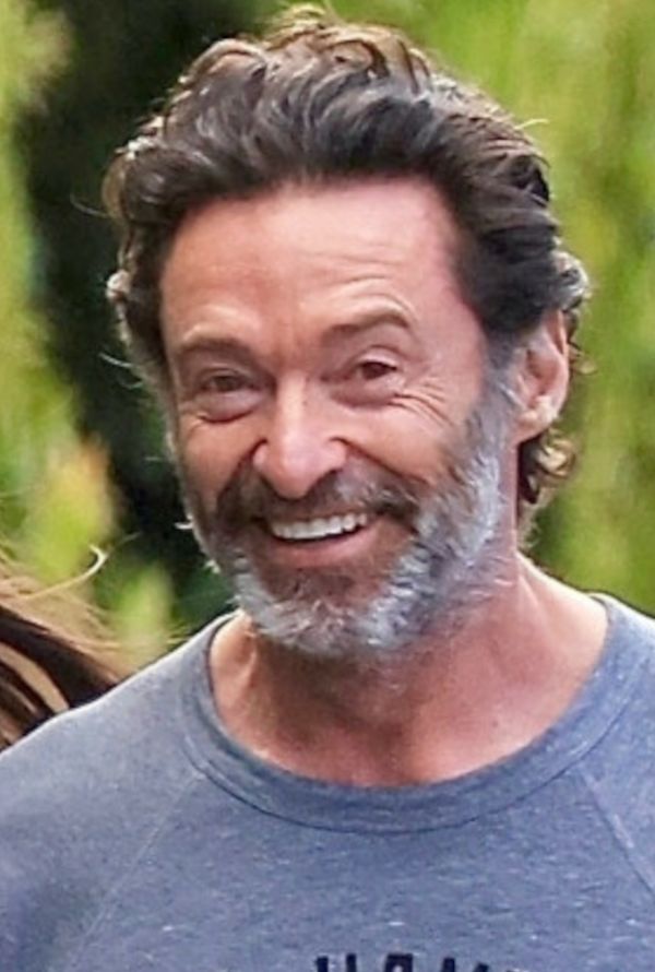 Hugh Jackman spaceruje z Sutton Foster