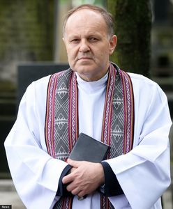 Ksiądz Kazimierz Sowa mówił prosto z mostu. Hierarchom puszczą nerwy?
