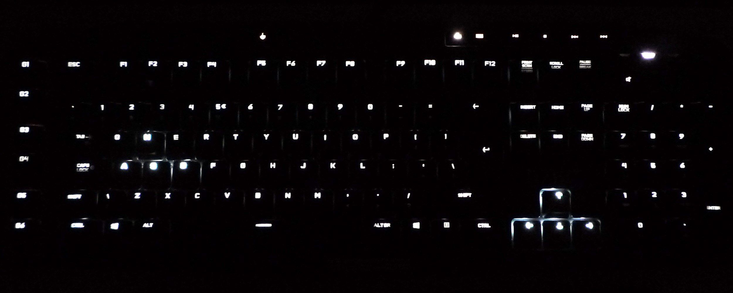 Logitech G710+ - o krok od ideału [test] 11