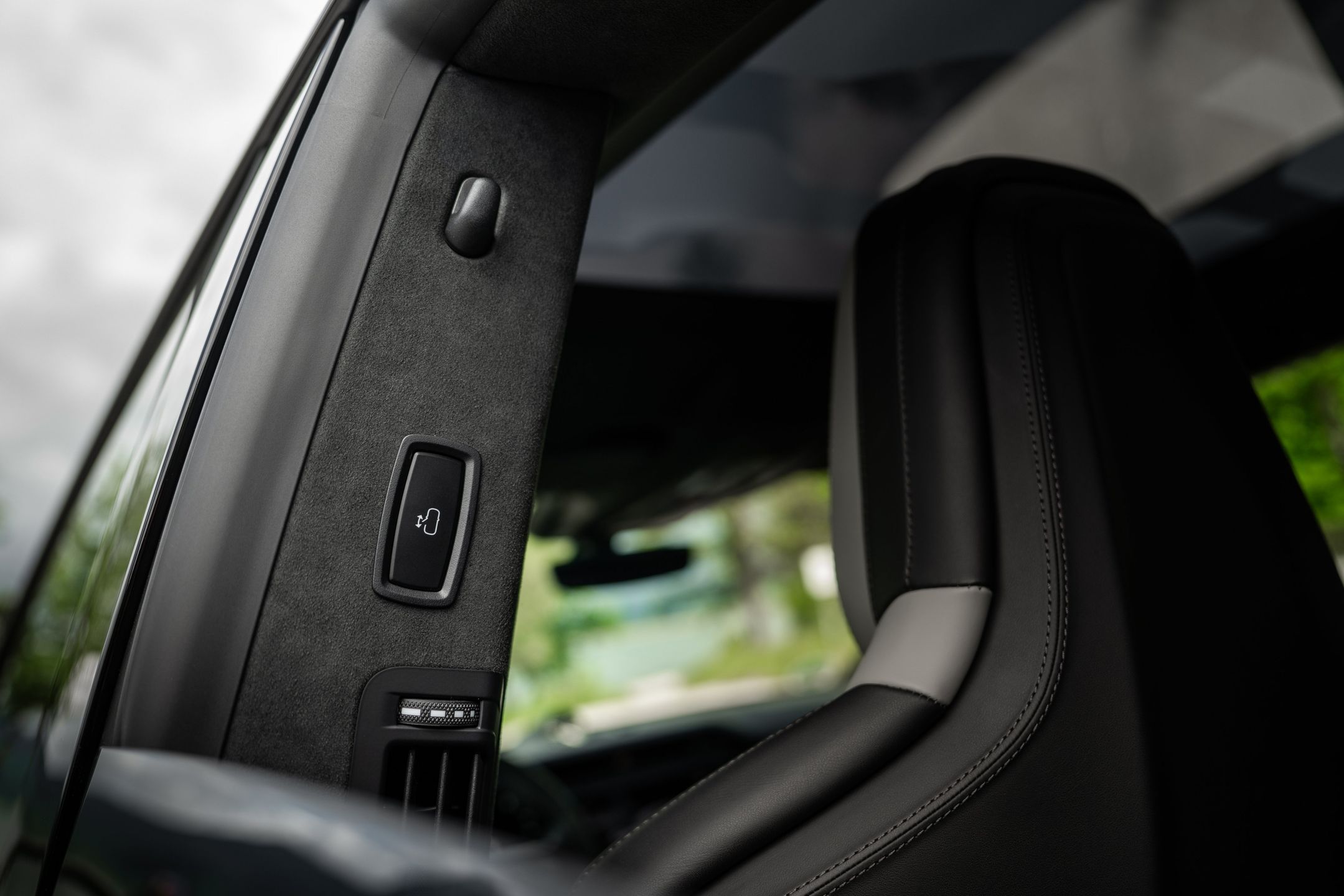 Porsche Cayenne Electric (2027)