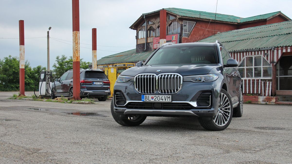 Największy SUV BMW nie lubi wilgoci