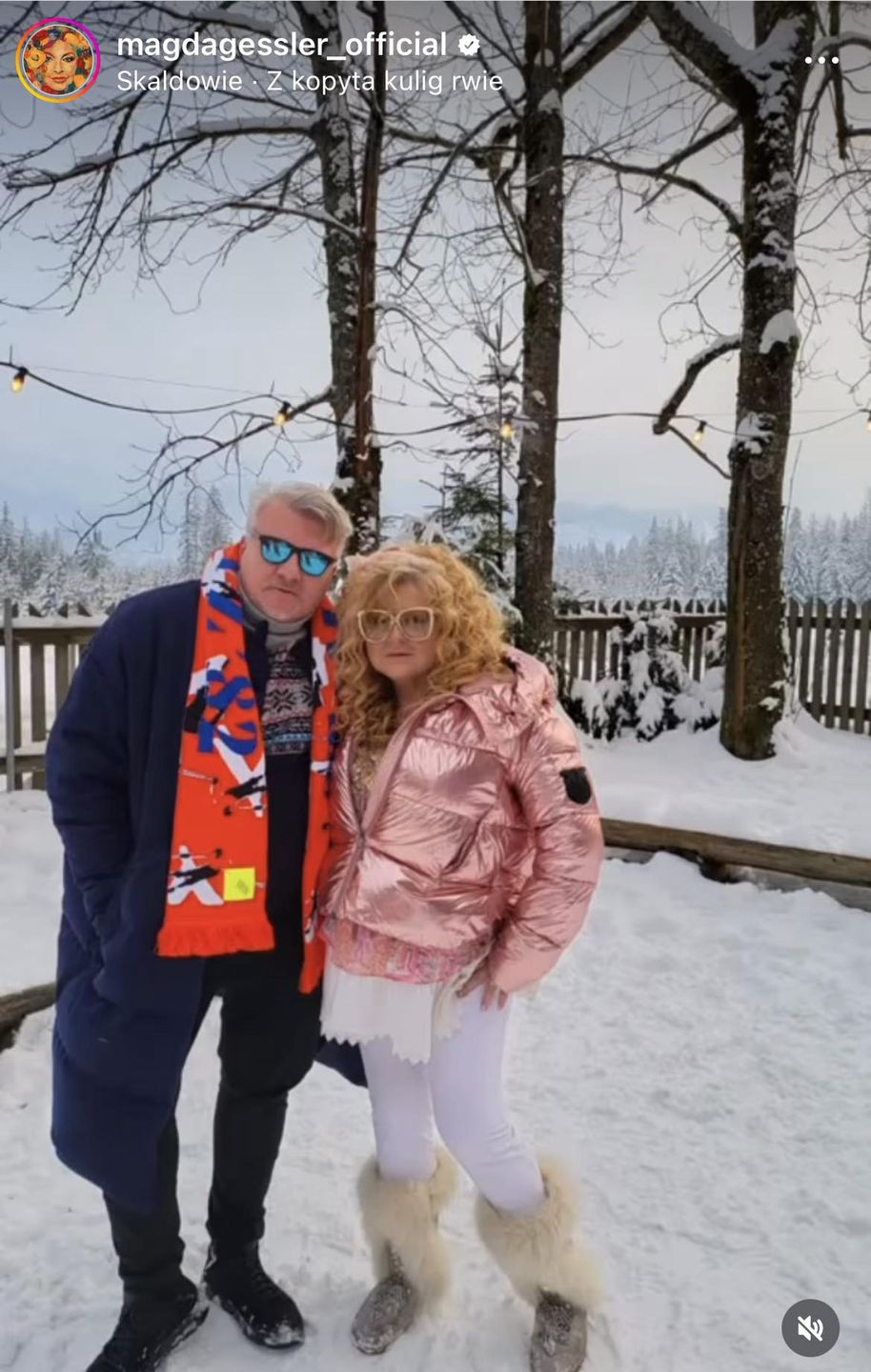 Magda Gessler w metalicznej kurtce puchowej 