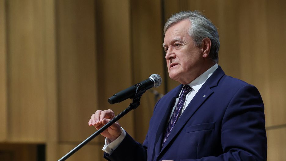 Łódź, 17.05.2023. Wicepremier, minister kultury i dziedzictwa narodowego Piotr Gliński przemawia podczas inauguracji Sali Koncertowej Zespołu Szkół Muzycznych im. Stanisława Moniuszki w Łodzi. (sko) PAP/Marian Zubrzycki