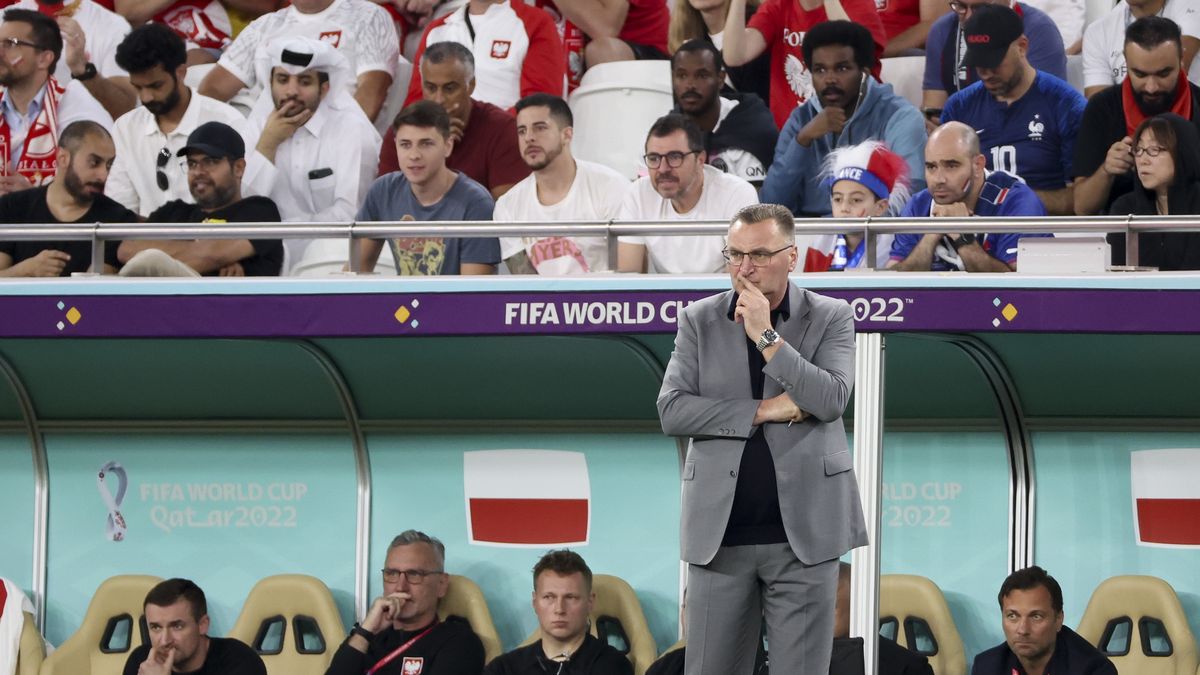 DOHA, QATAR - DECEMBER 4: Coach of Poland Czeslaw Michniewicz  during the FIFA World Cup Qatar 2022 Round of 16 match between France and Poland at Al Thumama Stadium on December 4, 2022 in Doha, Qatar. (Photo by Jean Catuffe/Getty Images)