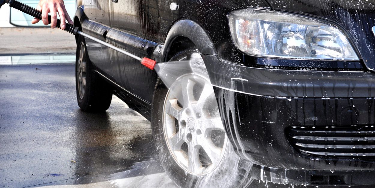 Inowrocław: Skok na myjnie. Duet kradł bilon i trafił za kraty