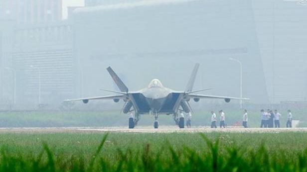 Nowe zdjęcia Chengdu J-20. Chińczycy pokazują swój supermyśliwiec 1